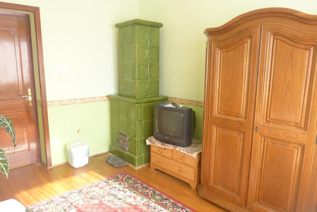 Hotel Família Panzió Pannonhalma Habitación foto